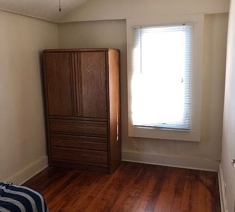 3rd image of 123 Jeffrey Dr
