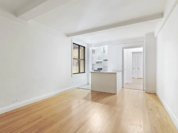301 East 21st Street image 1 of 12