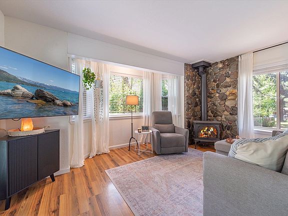 4th image of 10243 Laburnham Cir