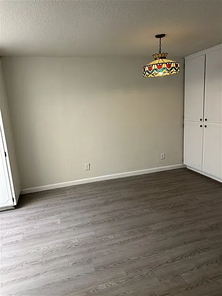 4 bed, 2.0 bath, 1700 sqft, $4,000 — Photo 3