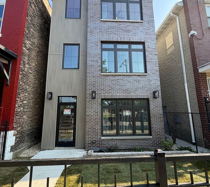 1st image of 2849 W Monroe St