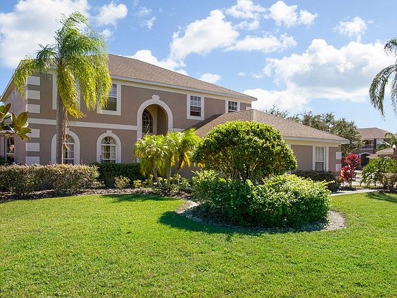 3rd image of 7613 Dunbridge Dr