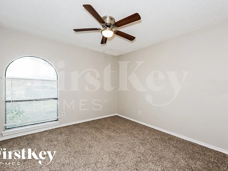 3944 Misty Meadow Dr — Photo 12