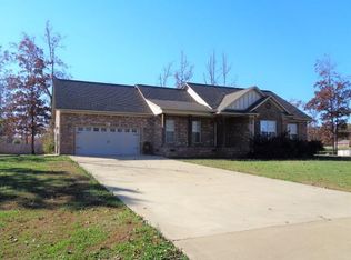 41 Cottonwood Ln, Lawrenceburg, TN 38464