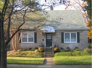 4215 Briarwood Rd, Saint Matthews, KY 40207