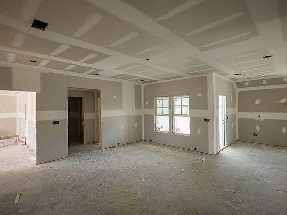 4th image of 3992 Lu Ln
