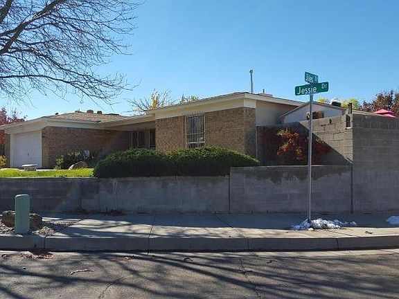 2nd image of 5337 Jessie Dr NE