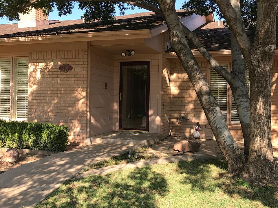 Front Entryway