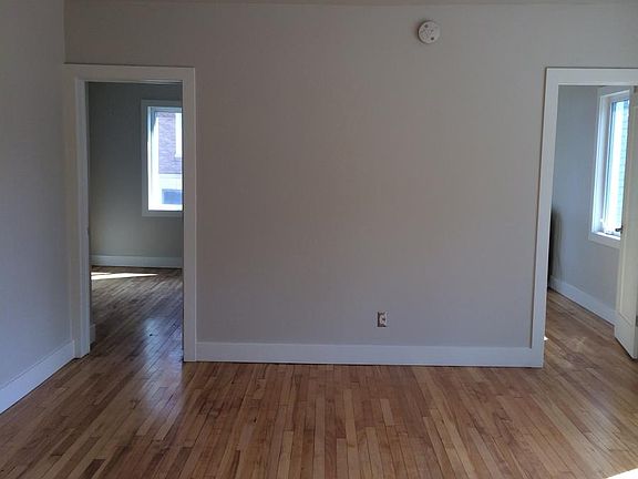 4th image of 931 Arcade St #A