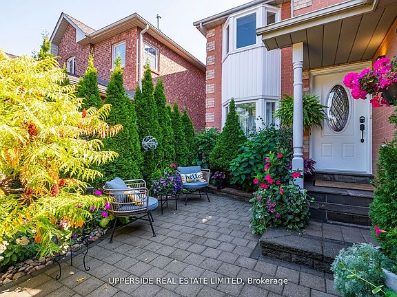 2nd image of 167 Covent Cres