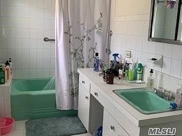 3rd image of 523 8th St