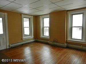 2nd image of 1521 W Southern Ave