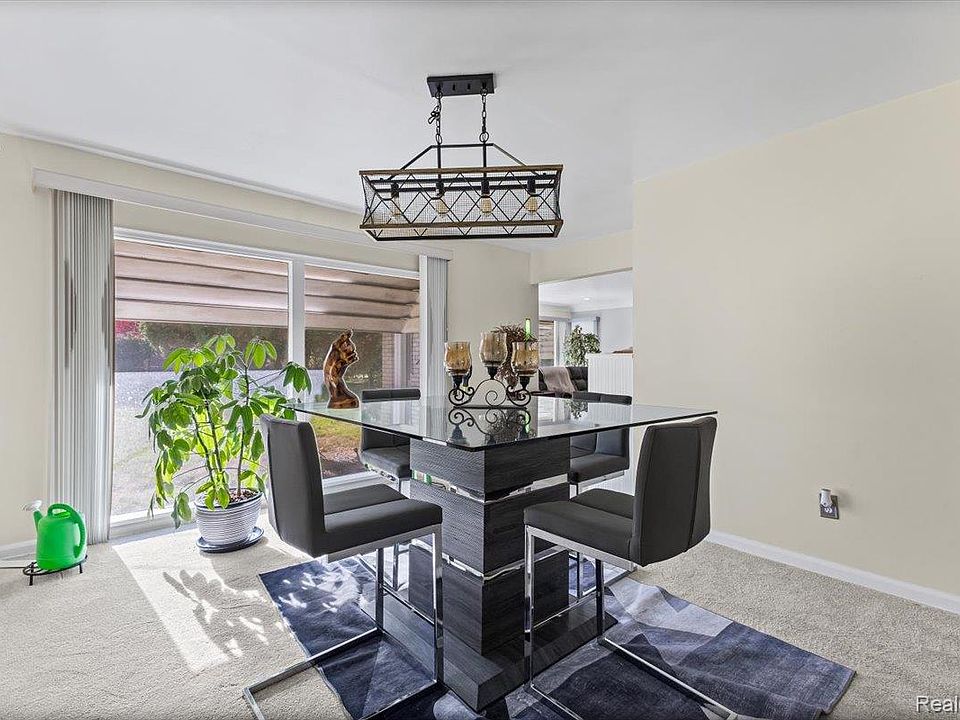 18131 Magnolia Ave, photo 13