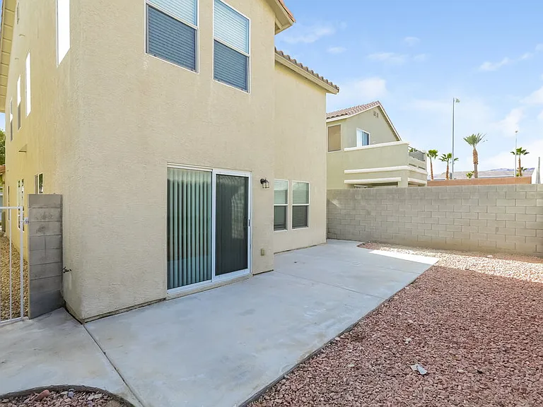 9790 Splendor Sky Ave — Photo 17