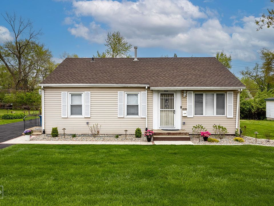 1st image of 2164 E Sauk Trl