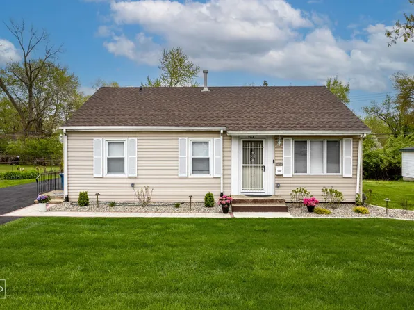 2164 E Sauk Trl, Sauk Village, IL 60411