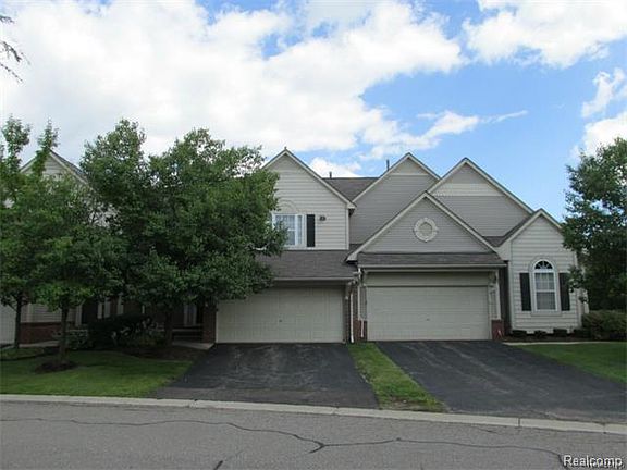 2nd image of 38254 Saratoga Cir #1