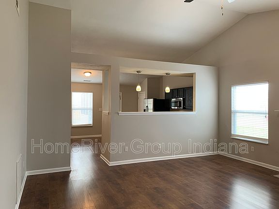 4th image of 235 Dupont Ln