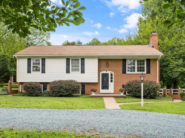 5106 Stony Point Pass, Keswick, VA 22947