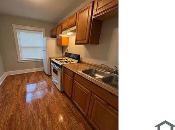 2001 S 5th St #6, Rockford, IL 61104