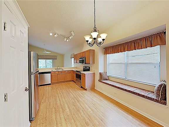 5th image of 513 Lexingdale Dr