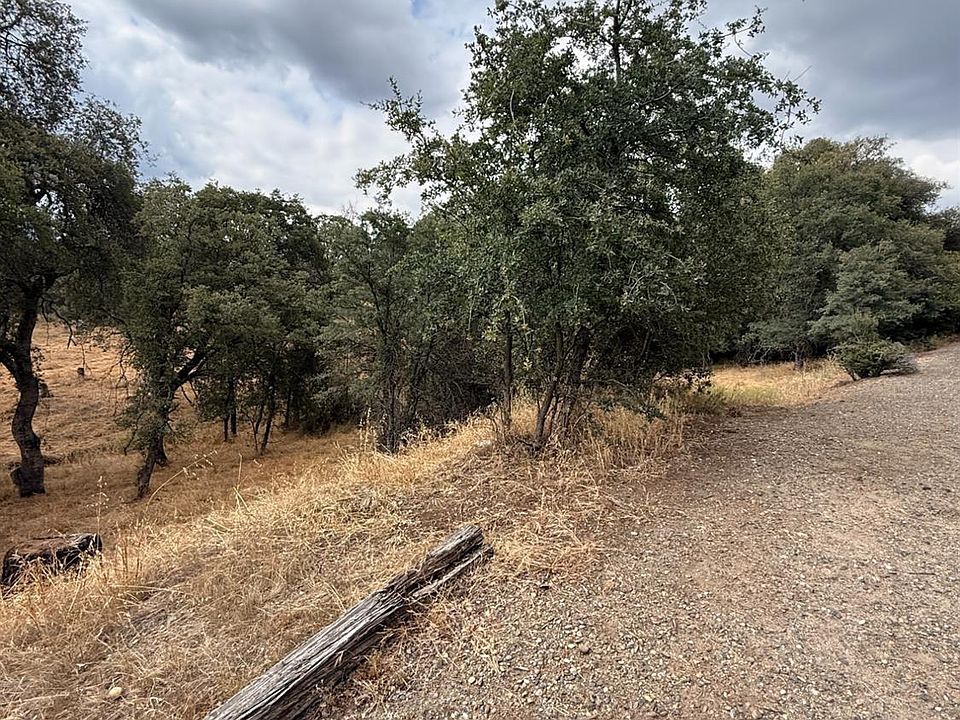 2nd image of 10357 Tulipan Way