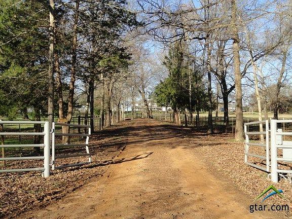 4th image of 1590 County Road 1409