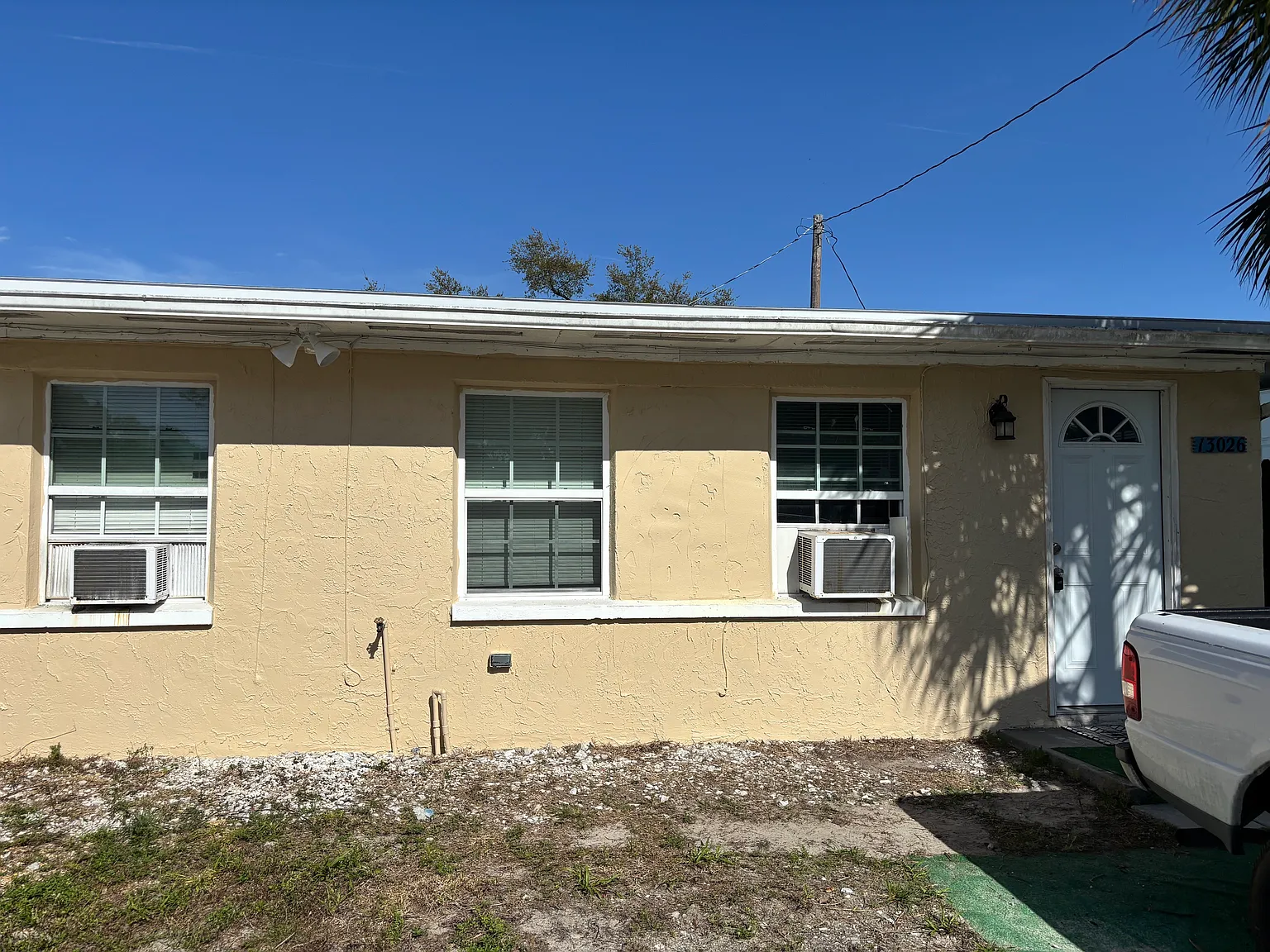 1 bed, 900 sqft, $1,200 — Photo 2
