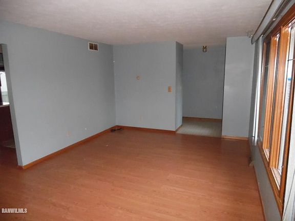 4th image of 6452 Sawgrass Dr