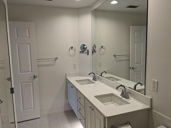 3rd image of 7550 Quinto Dr #7550