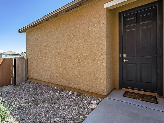 4th image of 5075 E Kittentails Dr