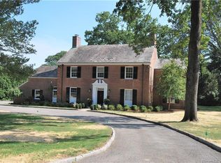 5 Bayberrie Dr, Stamford, CT 06902