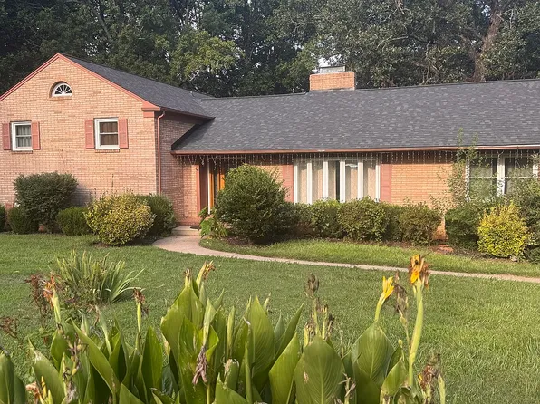 234 Edgewood Dr, Statesville, NC 28625