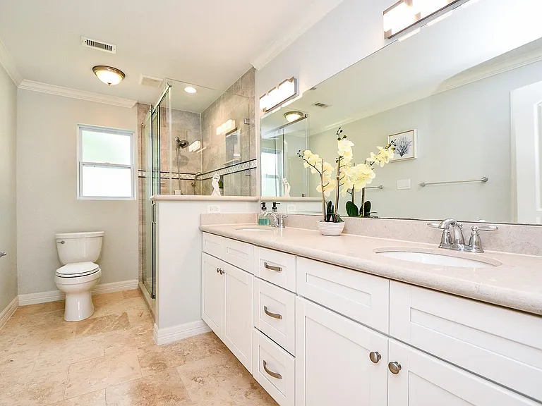707 Thistlewood Dr — Photo 16