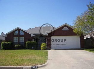 1784 Independence Rd, Blue Mound, TX 76131