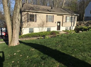 111 Parkview Dr, Clark, PA 16113