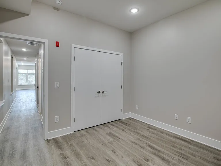 2019 N College Ave — Photo 33