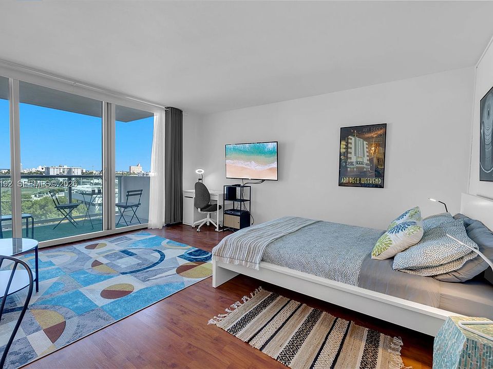 1st image of 1200 West Ave APT 811