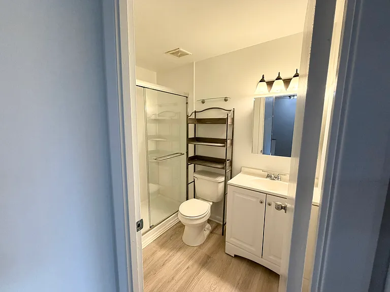 7038 Knighthood Ln — Photo 17