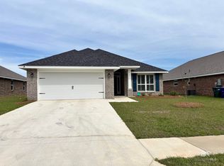 643 Mayflower Dr, Foley, AL 36535