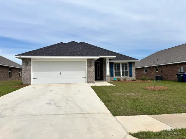 643 Mayflower Dr, Foley, AL 36535