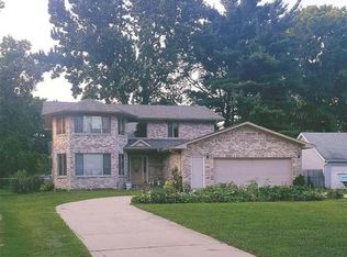 6075 Stacy Ave, Sterling Heights, MI 48314