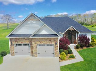 1040 Estate Loop Trl, Crossville, TN 38555