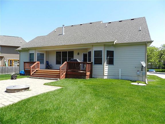 4th image of 8998 NW Beaver Dr