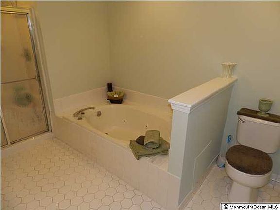 3rd image of 143 Orchid Ct #14H3