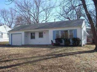 2617 Moundview Dr, Lawrence, KS 66049