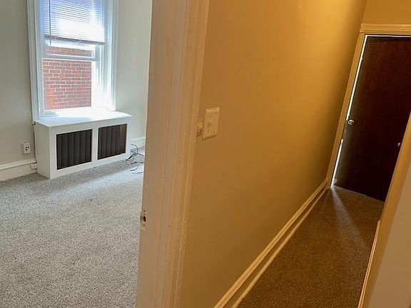 4th image of 219 Buckingham Pl #3