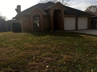 8 Trenton Ct, Mansfield, TX 76063