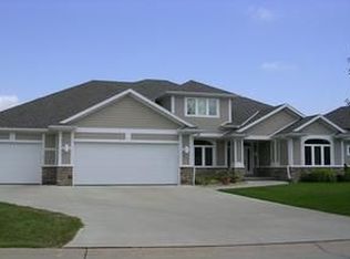 319 Inverness Trl, Dakota Dunes, SD 57049
