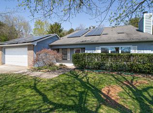 928 Tree Trunk Rd, Knoxville, TN 37934